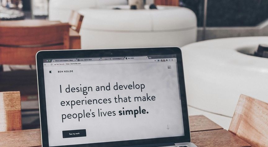 Profesjonalna strona www krok po kroku: Fundament Twojego Biznesu czy tylko Wizytówka?